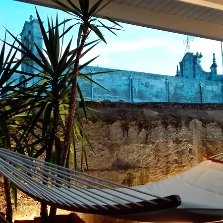 Alojamento de Acomodação e Pequeno-almoço Centro Storico 4*